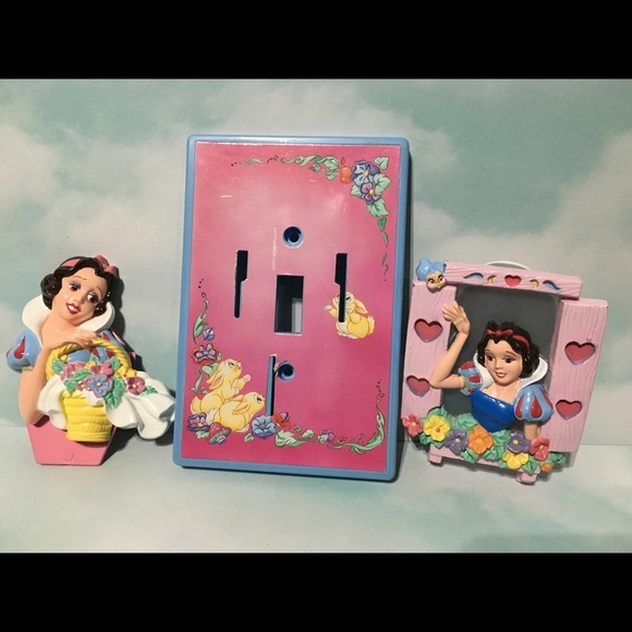 DISNEY’S SNOW WHITE’S Switchplate-Nite Lights 90s - Picture 11 of 16